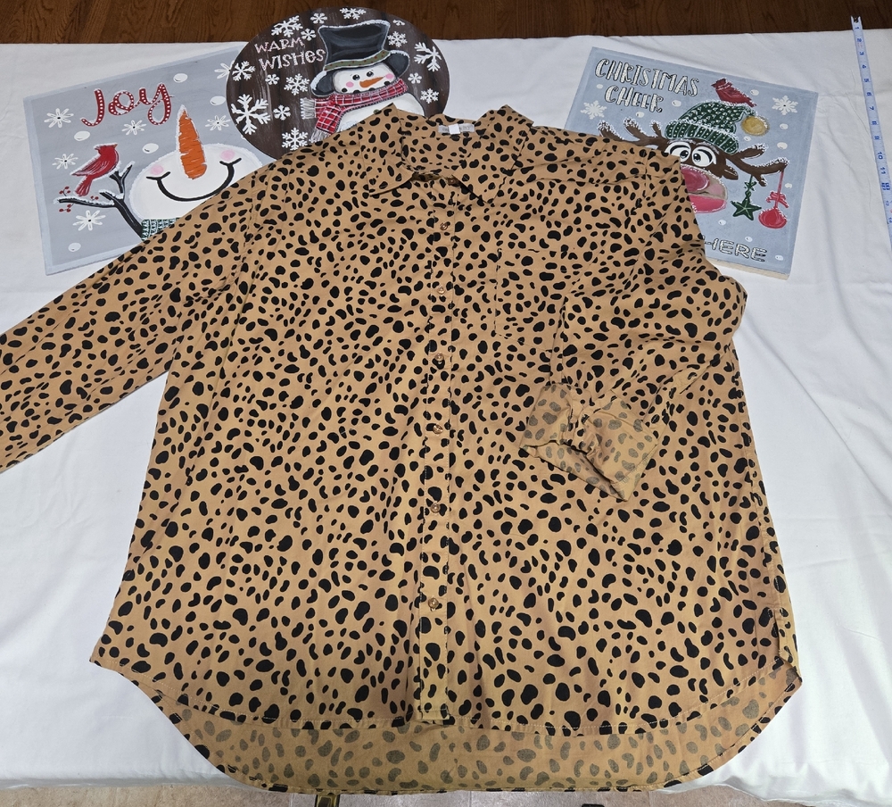 Crown & Ivy Tan and Black Leopard Print Men's Shirt